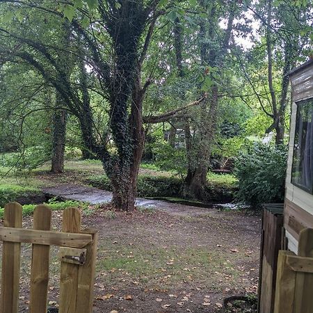 Blangy-le-Château Mobile Home Situe Au Coeur Du Lac المظهر الخارجي الصورة